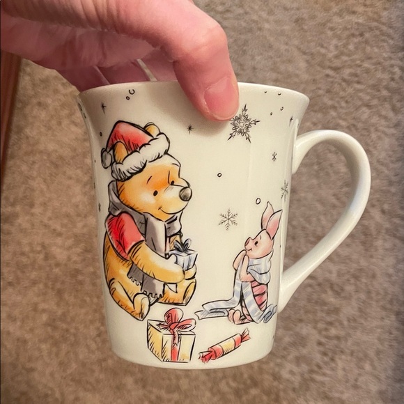 NWT Winnie the Pooh Christmas Dishes Set of 2 Bowls and Mugs - Picture 7 of 7